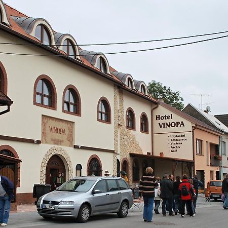 Hotel Vinopa Hustopeče Kültér fotó